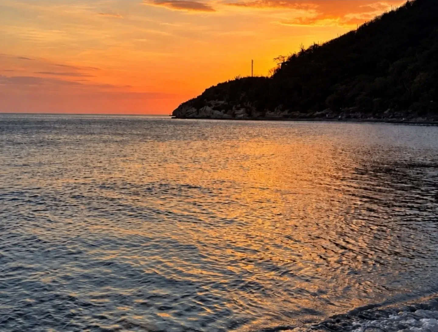 FOTOGRAFÍA REAL DEL ENTORNO Cabo Tortuga al atardecer